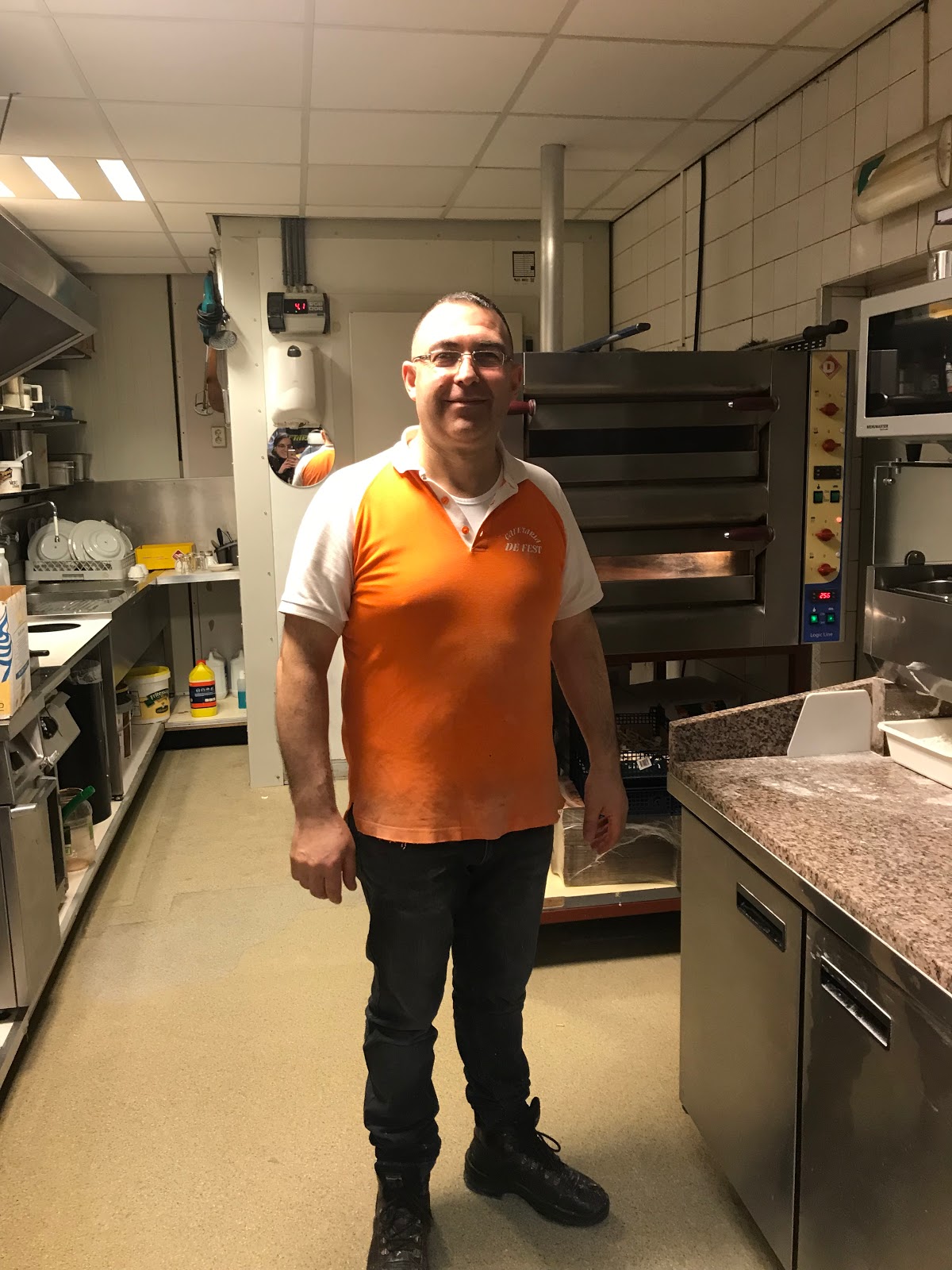 Cafetaria De Fest🍟 - 10